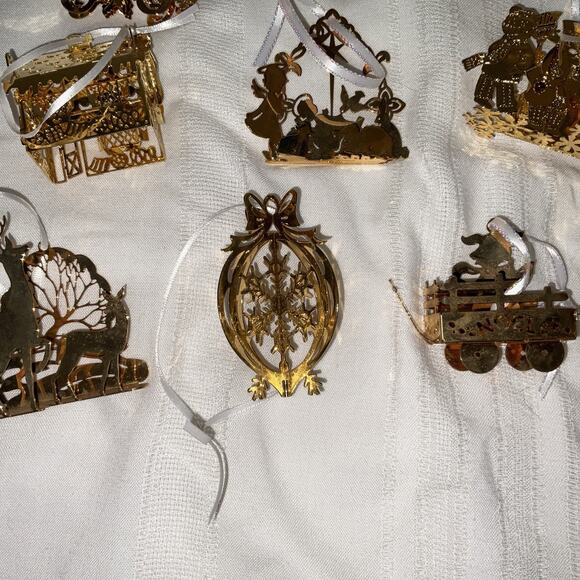 VINTAGE 12 Danbury Mint Annual 23 K Gold-Plated & Brass Christmas Ornaments - Picture 4 of 6